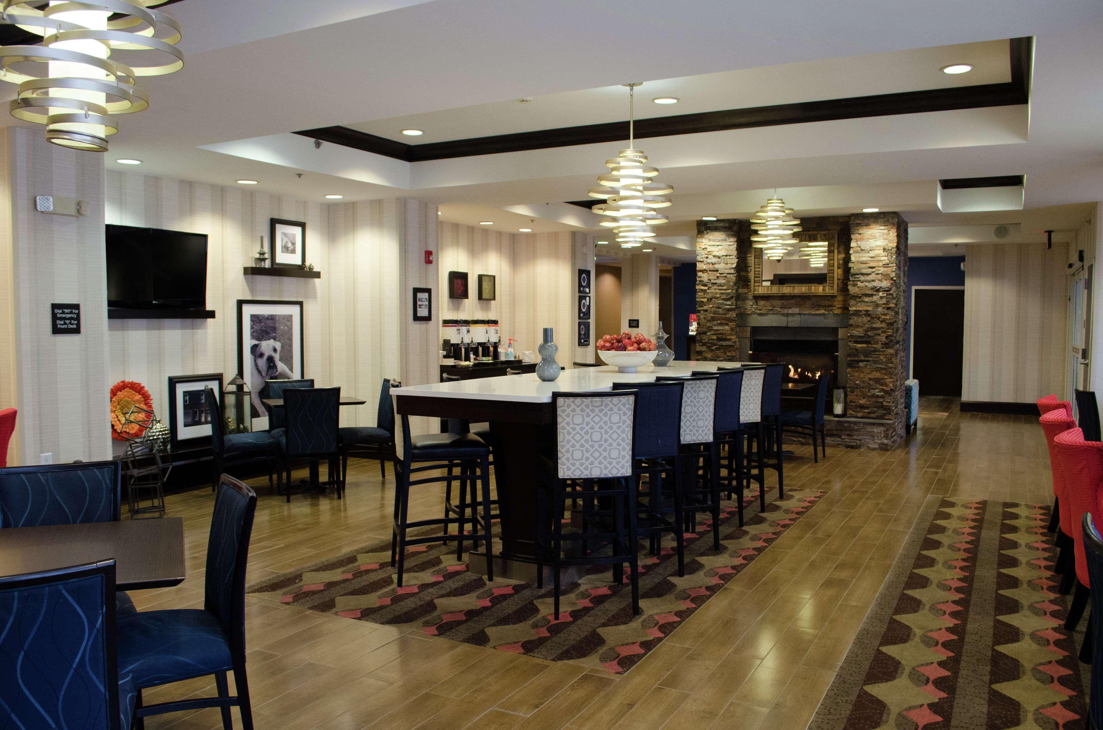 Hampton Inn Thomson Exterior foto